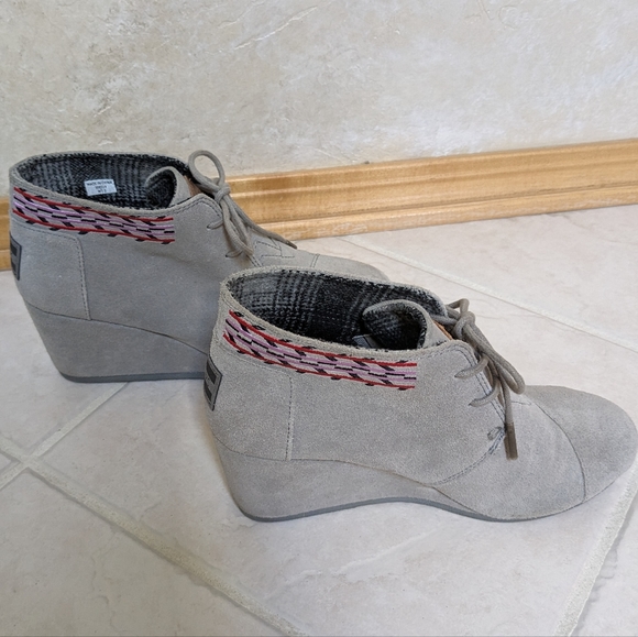 Toms Suede Wedge Bootie - Picture 3 of 7